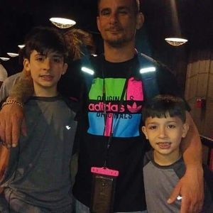 Meet your Posher, Dennes